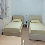 7 Villa Divjake