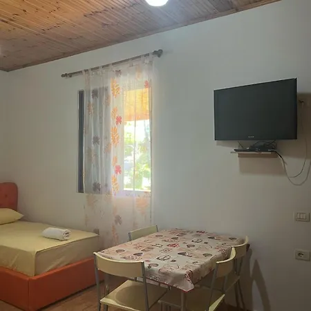7 Villa Divjake
